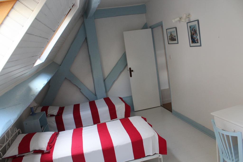 Chambres D'Hotes Les Marronniers Bordeaux Room photo